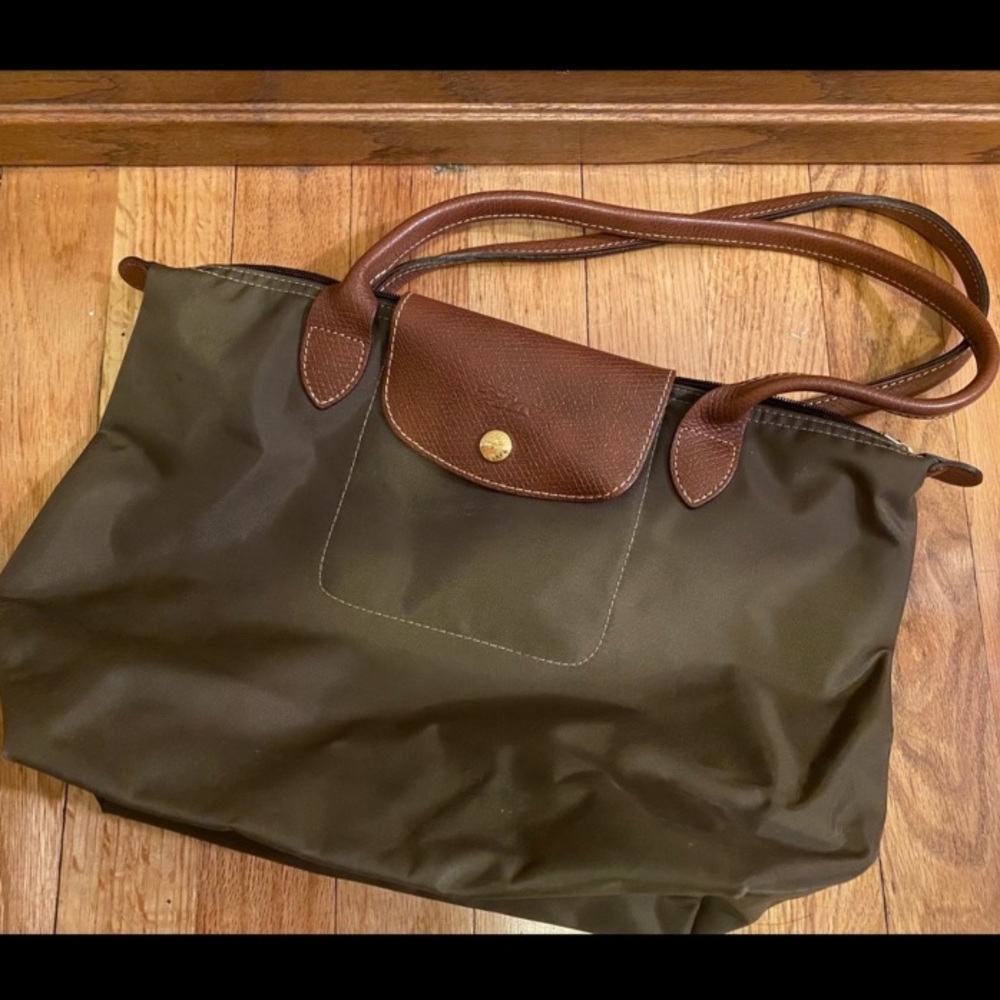 Longchamp Le Pliage Medium Bag